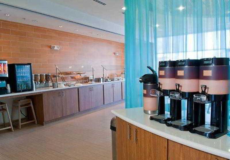 Springhill Suites Houston Nasa/Сібрук Ресторан фото